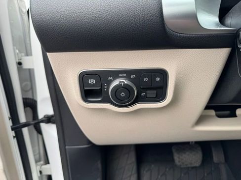 Certified 2024 Mercedes-Benz GLB 250 GLB 250 image 23