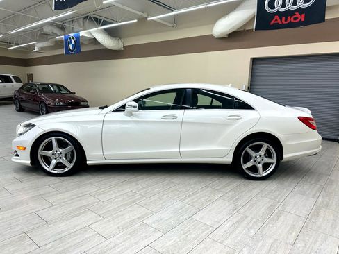 Used 2014 Mercedes-Benz CLS 550 4MATIC w/ Premium 1 Package image 10