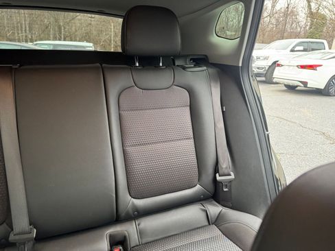 Used 2025 Chevrolet Trax LT image 31