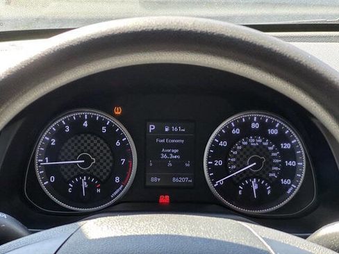 Used 2020 Hyundai Elantra SEL image 14