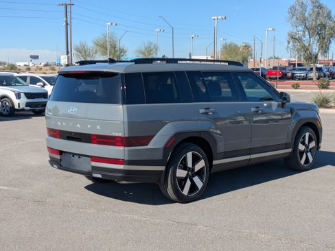 Used 2024 Hyundai Santa Fe Limited image 5