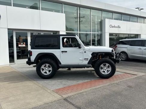 Used 2021 Jeep Wrangler Sport image 5