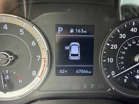 Used 2021 Hyundai Venue SE FWD image 8