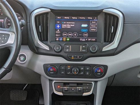 Used 2022 GMC Terrain SLT image 5