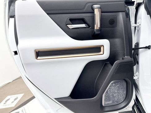 Used 2025 GMC Hummer EV 2X image 58