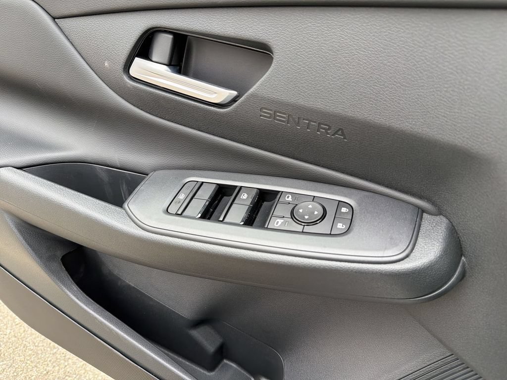 Certified 2026 Nissan Sentra SV w/ SV Convenience Package FWD image 22
