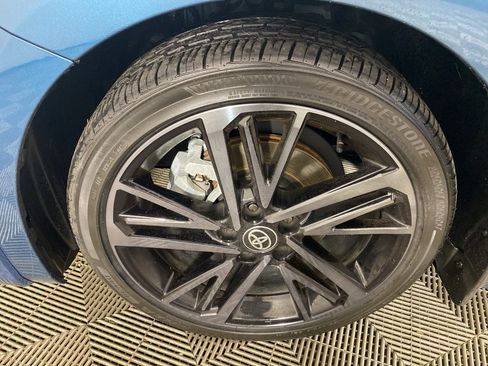 Used 2025 Toyota Camry XSE image 12