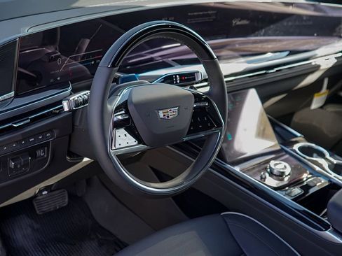 New 2026 Cadillac Escalade ESV Sport w/ Touring Package AWD/4WD image 9