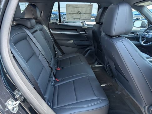 New 2027 GMC Terrain Elevation w/ Elevation Premium Package FWD image 30