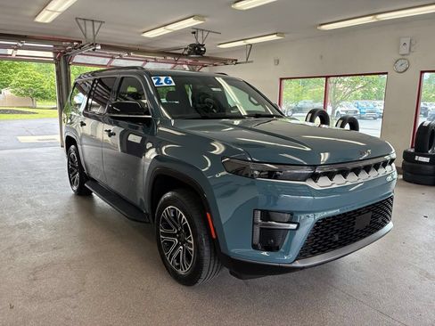 New 2026 Jeep Grand Wagoneer 4WD image 1