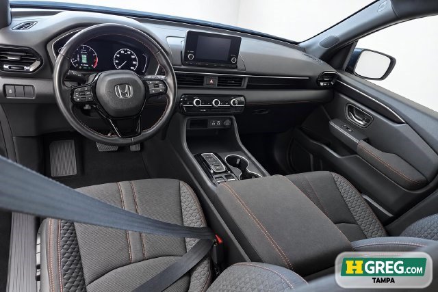 Used 2023 Honda Pilot Sport image 14