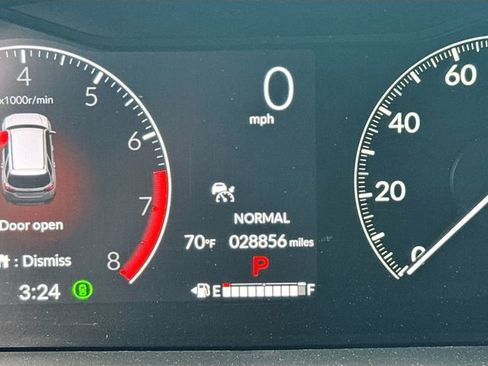 Used 2023 Honda Pilot LX image 12