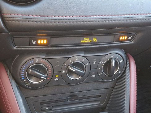 Used 2017 MAZDA CX-3 Touring image 13