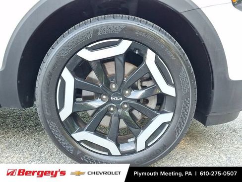 Used 2024 Kia Telluride S w/ S Sunroof Package FWD image 10