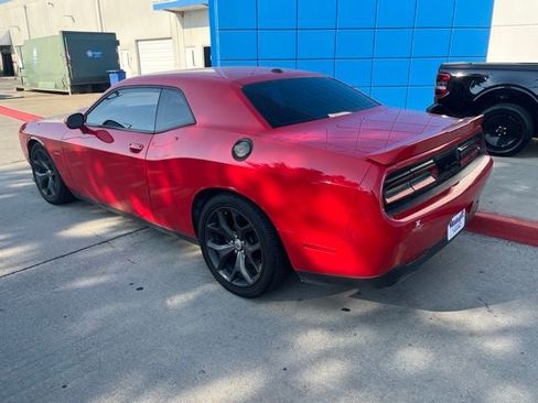 Used 2019 Dodge Challenger R/T RWD image 13
