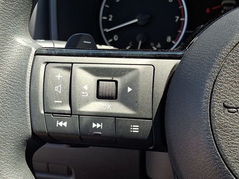 Certified 2023 Nissan Rogue SV AWD/4WD image 24