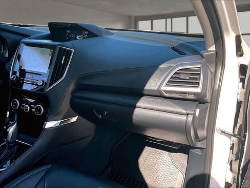 Used 2022 Subaru Forester Touring image 26