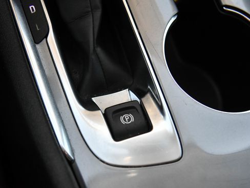 Used 2024 Chevrolet Malibu LT FWD image 25