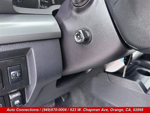 Used 2018 Toyota Tundra Platinum AWD/4WD image 24
