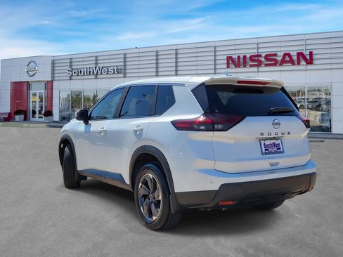 New 2026 Nissan Rogue SV FWD image 7