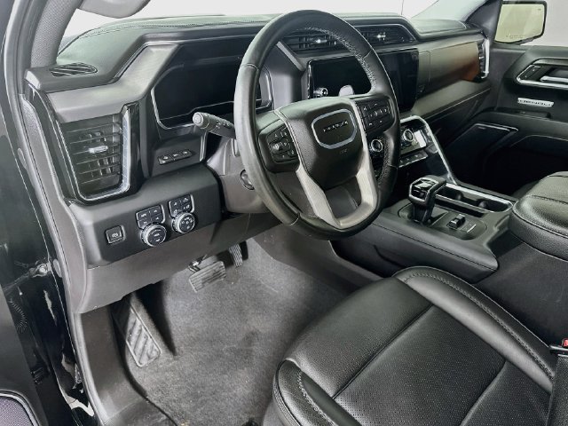 Used 2024 GMC Sierra 1500 Denali w/ Technology Package AWD/4WD image 24