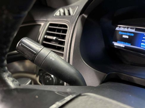 Used 2018 Ford Explorer XLT w/ Equipment Group 202A image 34