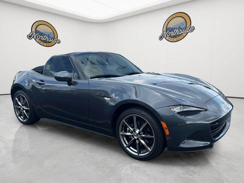 Used 2016 MAZDA MX-5 Miata Grand Touring RWD image 3