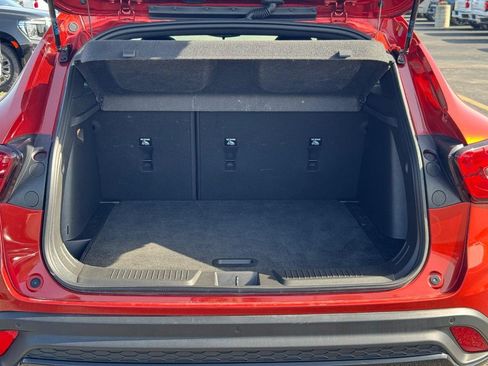 Certified 2024 Chevrolet Trax RS w/ Sunroof Package FWD image 4
