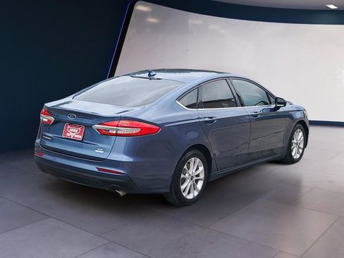 Used 2019 Ford Fusion SE image 5