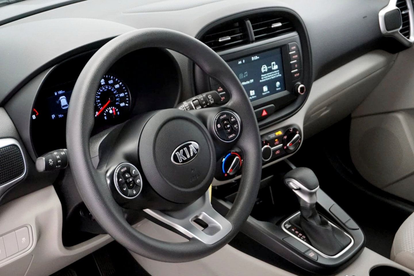 Used 2021 Kia Soul LX FWD image 13