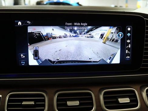 Used 2024 Mercedes-Benz GLE 450e 4MATIC w/ Driver Assistance Package image 29