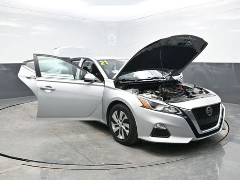 Used 2021 Nissan Altima 2.5 S image 35