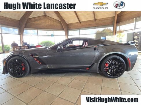 Used 2017 Chevrolet Corvette Z06 RWD image 9