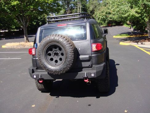 Used 2007 Toyota FJ Cruiser 4WD image 8
