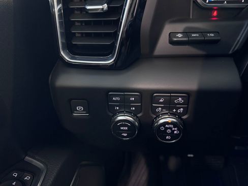 Certified 2024 GMC Sierra 2500 Denali w/ Technology Package image 23