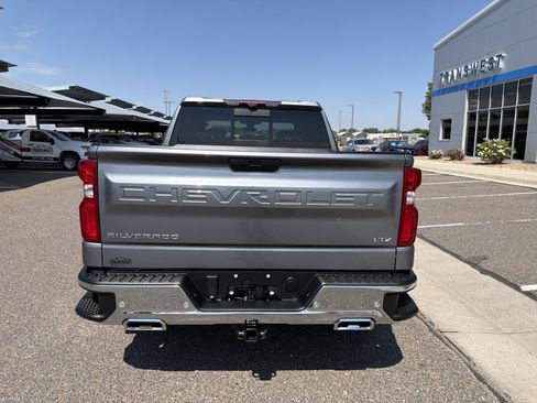 Used 2021 Chevrolet Silverado 1500 LTZ w/ LTZ Premium Package AWD/4WD image 4
