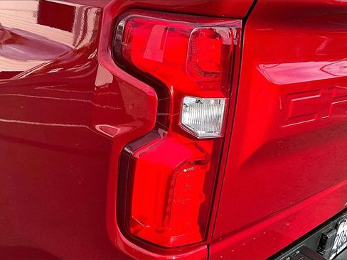 Used 2022 Chevrolet Silverado 1500 High Country w/ High Country Premium Package image 29