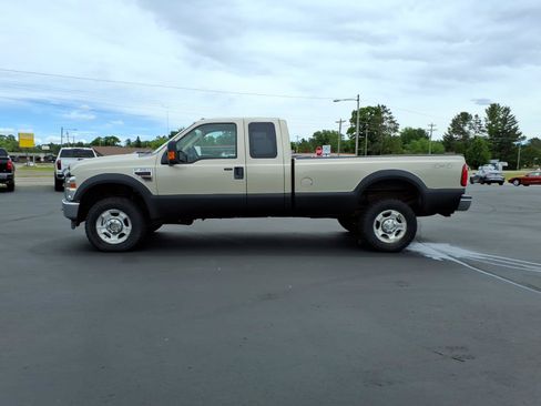 Used 2010 Ford F350 XLT AWD/4WD image 3