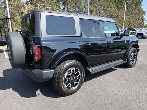 Used 2025 Ford Bronco Outer Banks AWD/4WD image 10