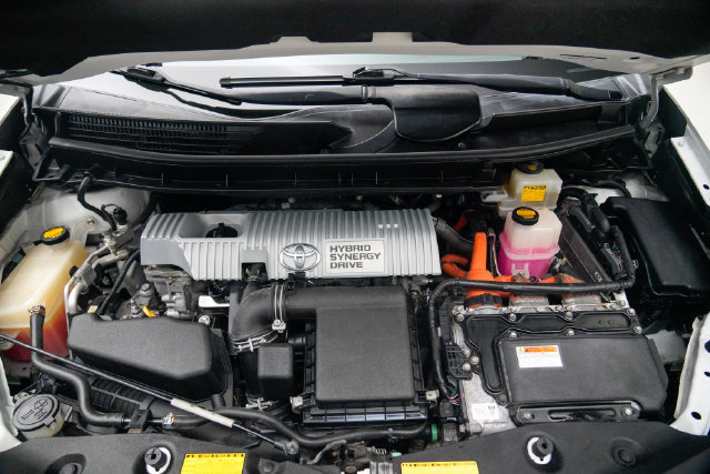 Used 2013 Toyota Prius V Three FWD image 10