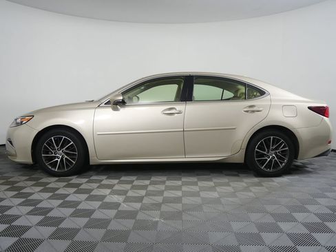 Used 2016 Lexus ES 350 image 6