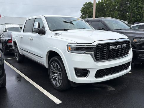 Used 2025 RAM 1500 Tungsten w/ Towing Technology Group AWD/4WD image 3