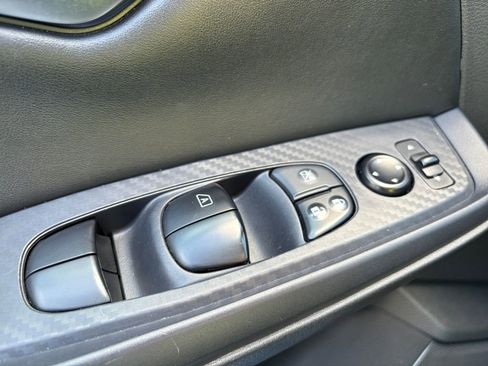 Used 2024 Nissan Sentra SV FWD image 12