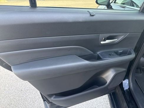 Used 2024 Toyota Grand Highlander Platinum image 21