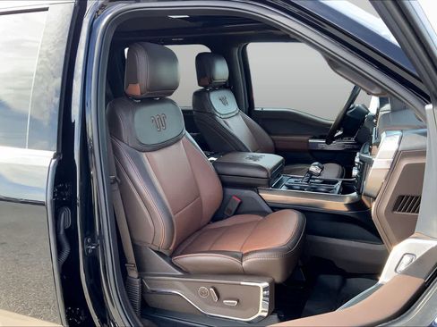 Certified 2025 Ford F150 King Ranch AWD/4WD image 10