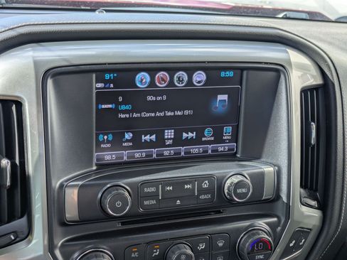 Used 2018 Chevrolet Silverado 1500 LTZ Z71 w/ LTZ Plus Package AWD/4WD image 23