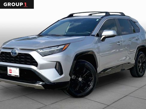 Used 2023 Toyota RAV4 SE w/ Convenience Package AWD/4WD image 1