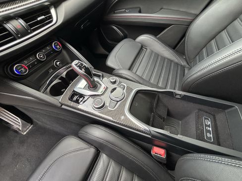 Used 2023 Alfa Romeo Stelvio Estrema AWD/4WD image 23
