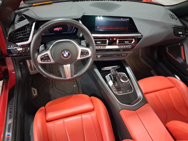 Used 2020 BMW Z4 sDrive30i w/ M Sport Package RWD image 11