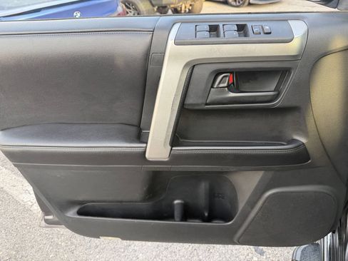 Used 2012 Toyota 4Runner Limited RWD image 8